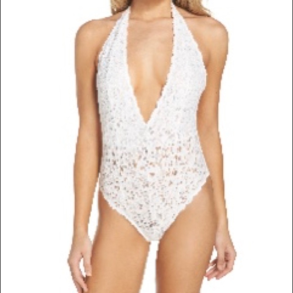 BRAND NEW FREE PEOPLE LACE BODYSUIT SIZE MEDIUM